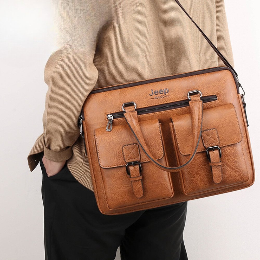 light brown jeeper bag