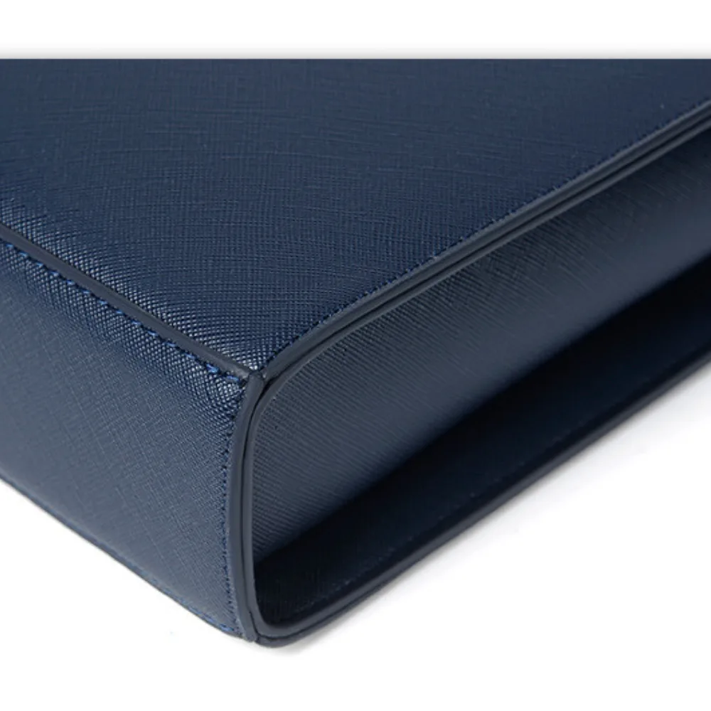 blue playne bag